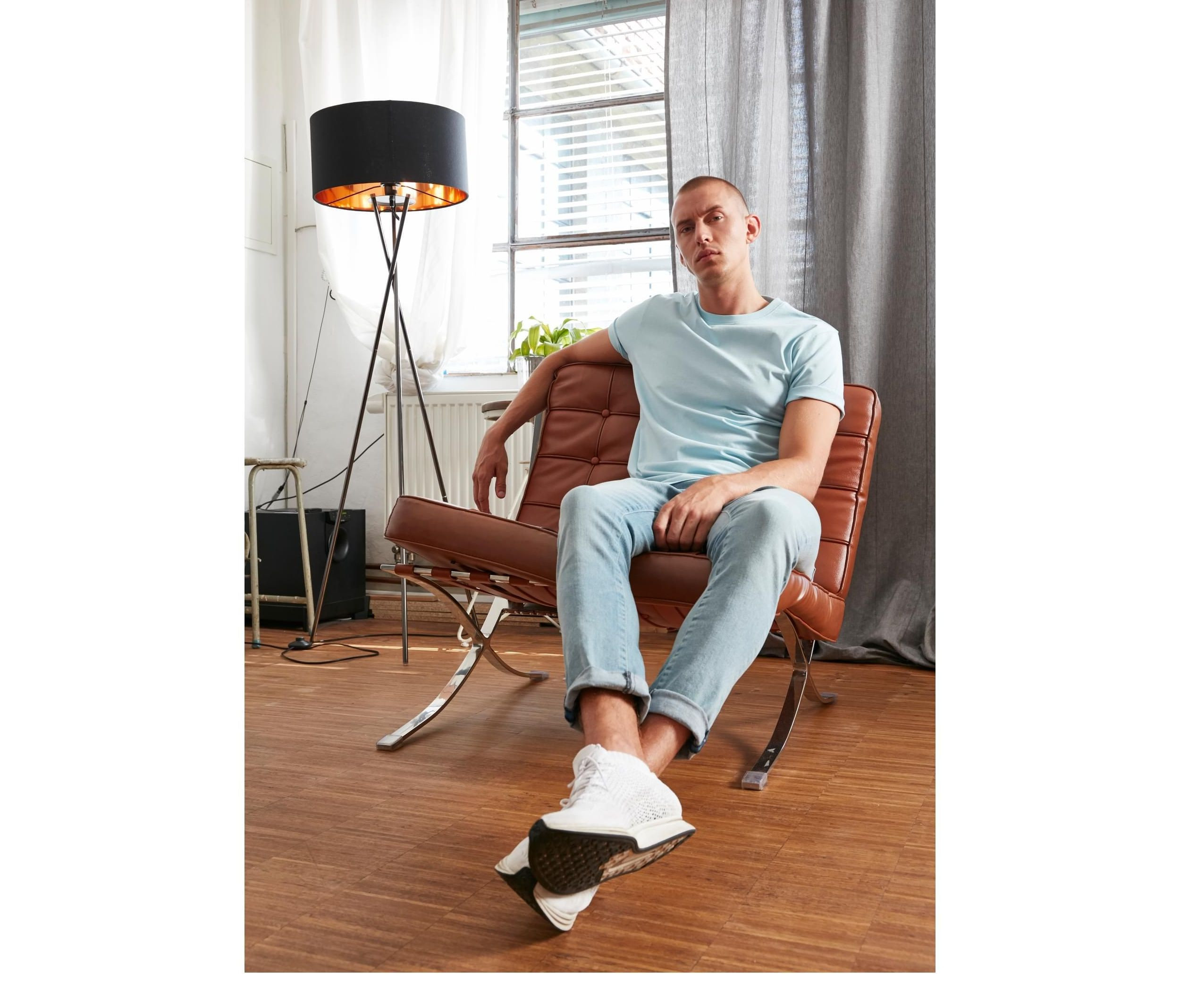 ROUND NECK T-SHIRT