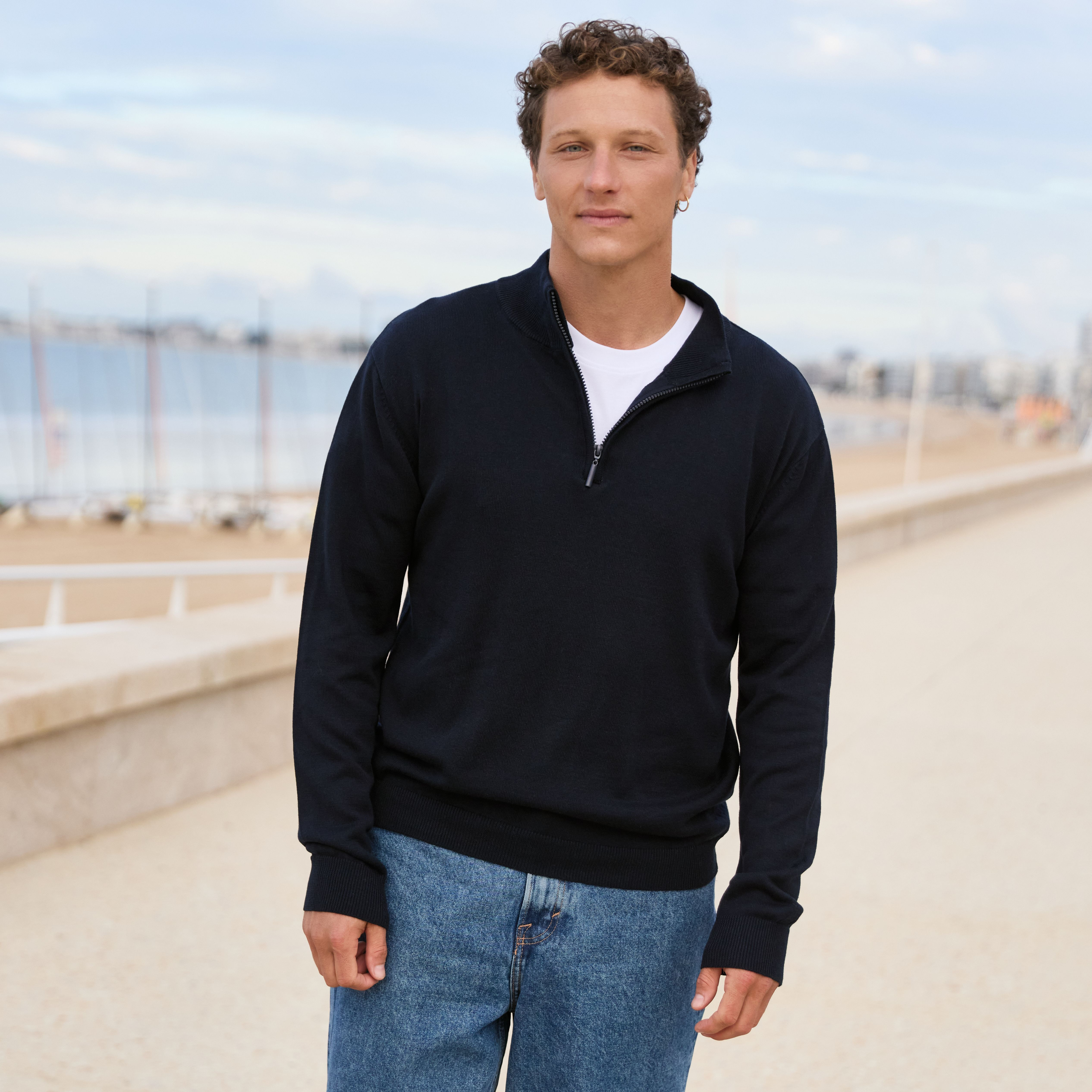 QUARTER ZIP JUMPER